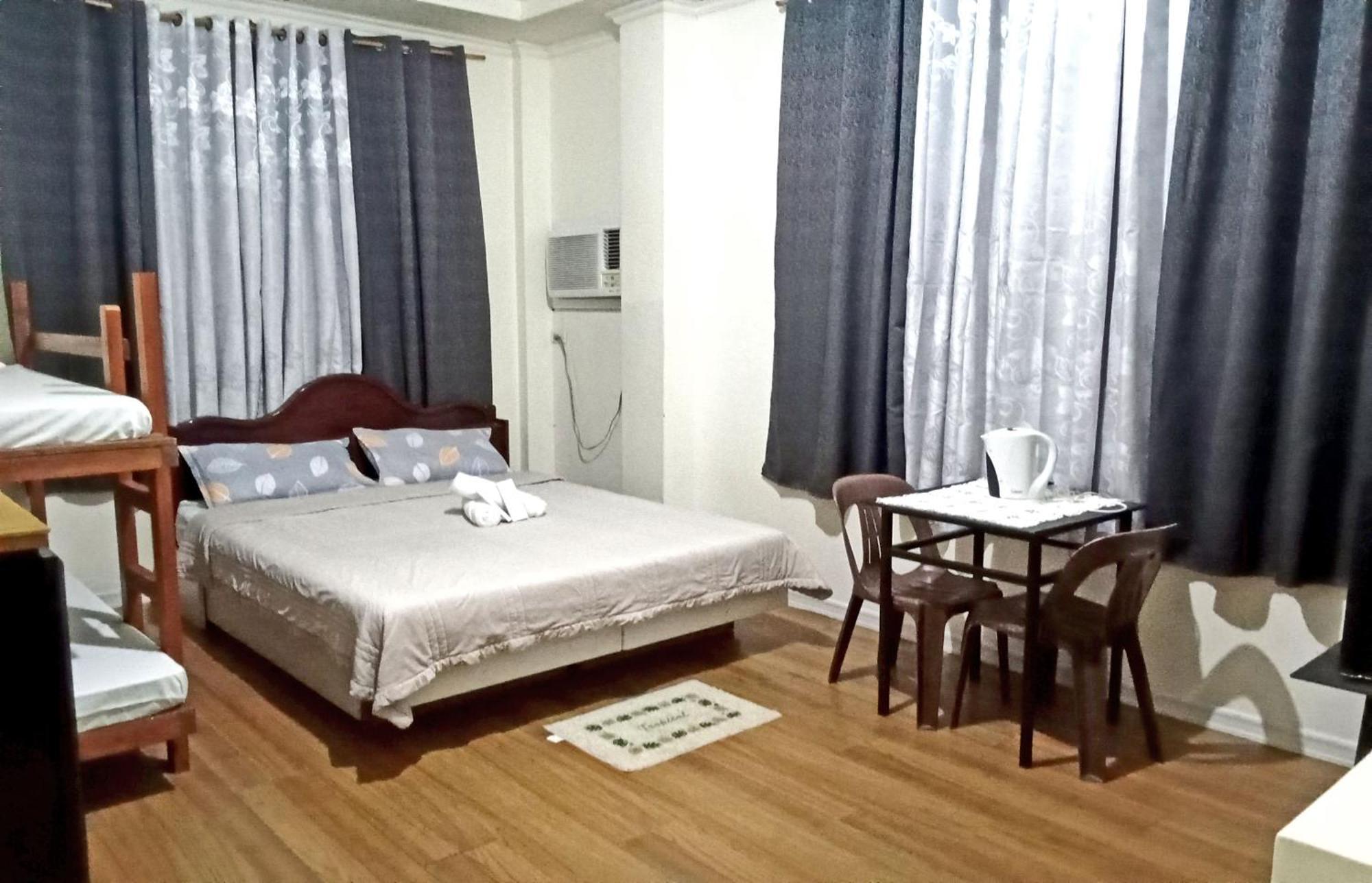 Leizel'S Bed & Breakfast Palompon Esterno foto